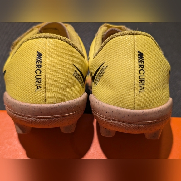 Nike Mercurial Vapor 15 Club Yellow Strike/Sunset Kids 12C - Picture 9 of 13